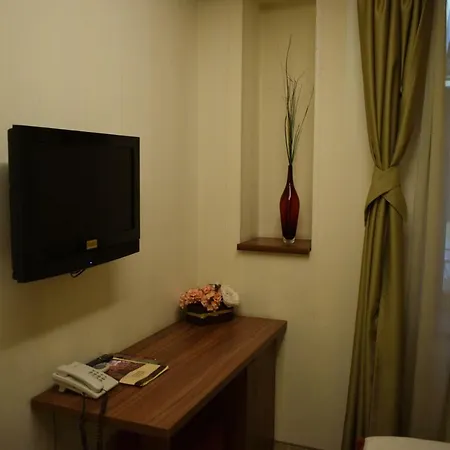 Gott Hotel 3*